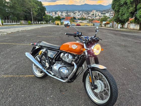 ROYAL ENFIELD INTERCEPTOR 